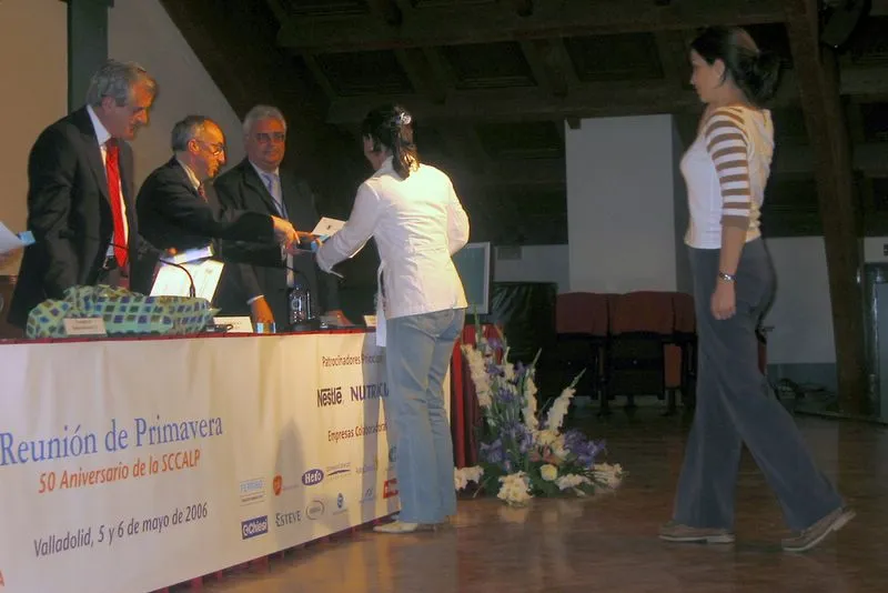Entrega de diplomas a los residentes