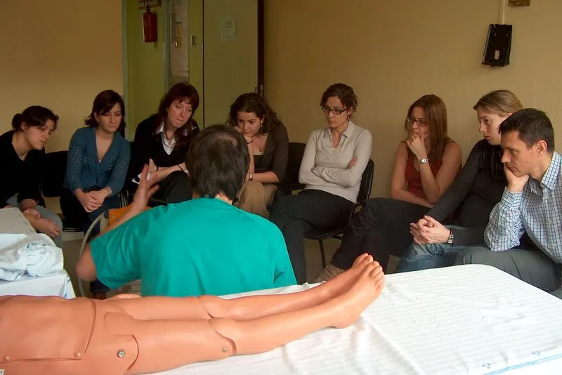 Sesión teórica del curso